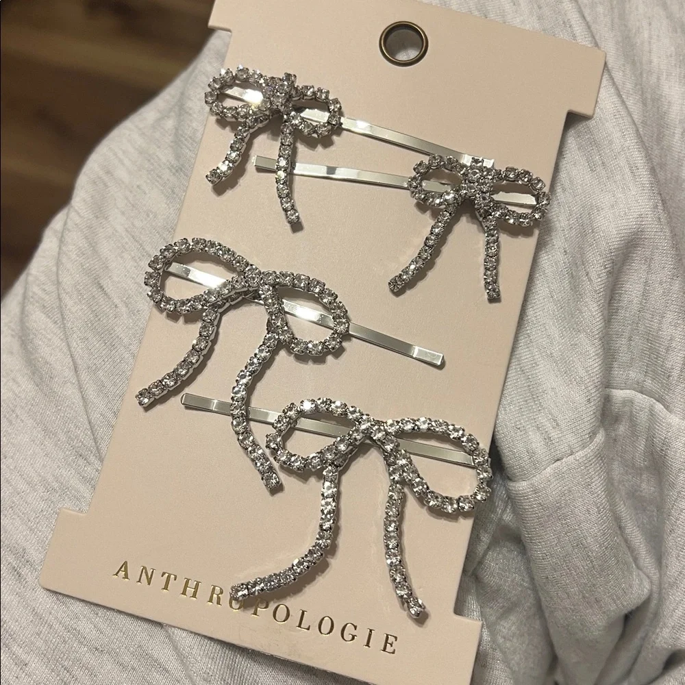 ANTHROPOLOGIE Rhinestone bow hair clips (set of 2)